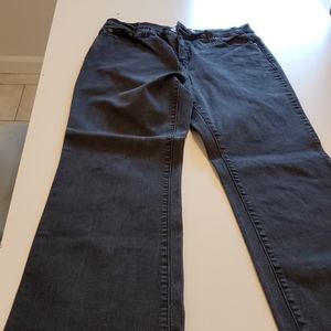 Levis perfectly slimming boot cut 512 jeans